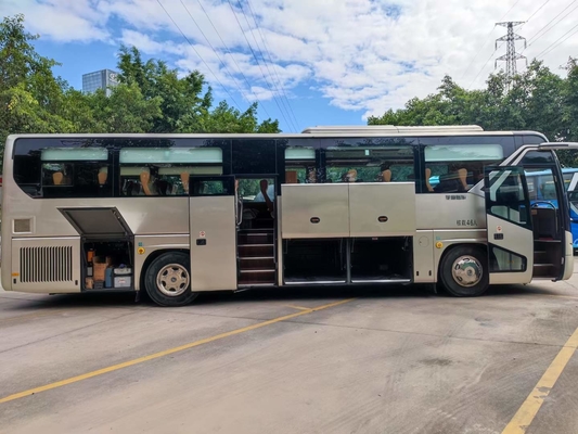 مستعملة حافلات نقل ركاب Yutong Commuter 46 مقعدًا 16000 كجم