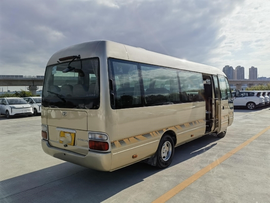 مستعملة تويوتا اليابان مستعملة Coaster Bus Manual Gear 2010 Year Luxurious With 20 Seats