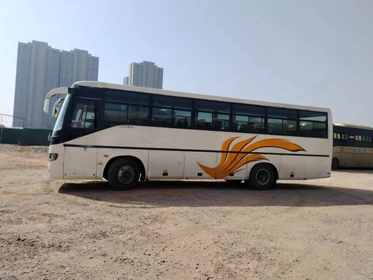 الحافلات المستعملة ذات الأبواب المزدوجة والنوافذ المنزلقة 45 مقعدًا من جهة ثانية Young Tong Bus ZK6106D