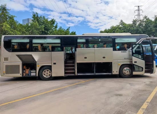 حافلات المسافات الطويلة ذات الأبواب المزدوجة 46 مقعدًا 11 مترًا للديكور الداخلي الفاخر تستخدم Young Tong Bus ZK6119
