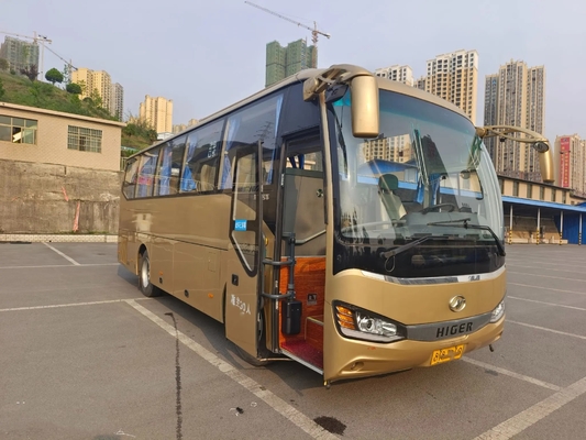 حافلة ترانزيت مستعملة اللون الذهبي 30 مقعدًا KLQ6882 باب واحد 6 سلندرات مكيف هواء يستخدم حافلة Higer