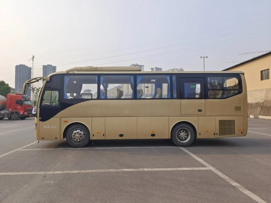حافلة ترانزيت مستعملة اللون الذهبي 30 مقعدًا KLQ6882 باب واحد 6 سلندرات مكيف هواء يستخدم حافلة Higer