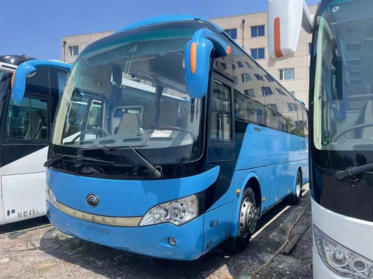 حافلة مستعملة وحافلة 39 مقعدًا محرك Yuchai 245hp 2015 سنة اللون الأزرق محرك نادر Young Tong ZK6908