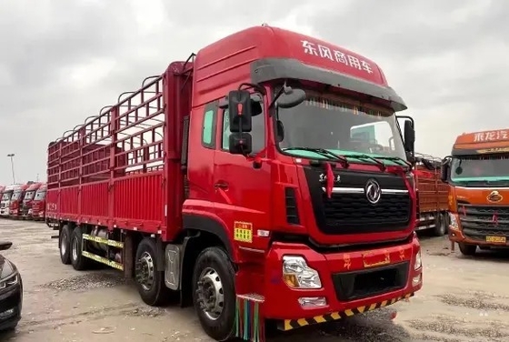 شاحنات البضائع المستعملة 17.8t تحميل مصنّف بسقف عالٍ 420hp 8 × 4 وضع القيادة 12 إطارًا علبة التروس FAST Dongfeng Lorry Truck