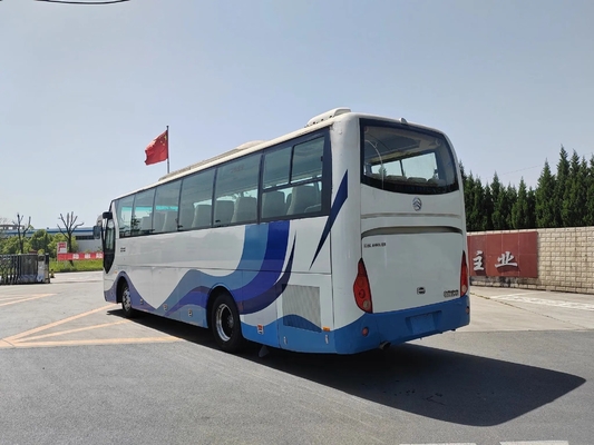 تستخدم حافلة السفر بمحرك نادر 46 مقعدًا مع نافذة مانعة للتسرب مع حجرة الأمتعة A / C Golden Dragon Bus XML6103