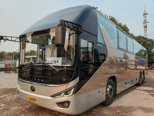 حافلة الديزل المستعملة لعام 2020 56 مقعداً حافلة VIP مزدوجة الأبواب Yutong ZK6137
