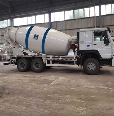 شاحنة مزج الخرسانة المتنقلة من 8 كيلو متر للإنشاءات الهندسية للبيع