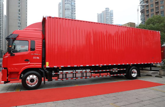 شاحنة مستعملة شاحنة شحنات عريضة جناح نوع مربع شاحنة شاحنة JAC * 4 * 2 إطارات خلفية مزدوجة 3 مقاعد