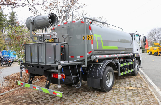 4×2 شاحنة رش المياه واحدة ونصف الكابينة الصينية العلامة التجارية فوتون 11.5m3 سعة ناقلة