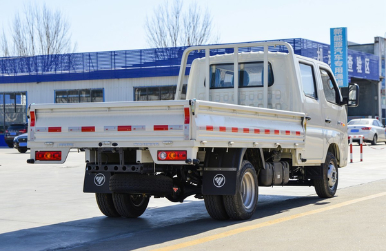 شاحنة شحن ميني مستعملة محرك البنزين 122 حصان اللون الأبيض القيادة اليد اليسرى تحميل 3 طن LHD