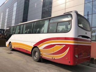 2009 العام حافلة تجارية مستعملة ZK6107 نموذج 51 مقاعد مع 7 إطارات جديدة