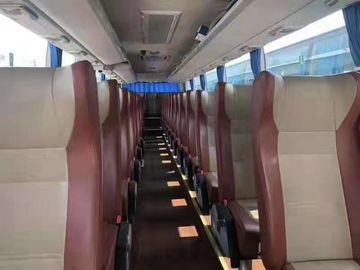 Yutong 6122 Series 55 مقاعد مقاعد مستعملة حافلة ديزل LHD 2017 سنة ، مقاعد فاخرة ذات لون أبيض مع باب أوتوماتيكي