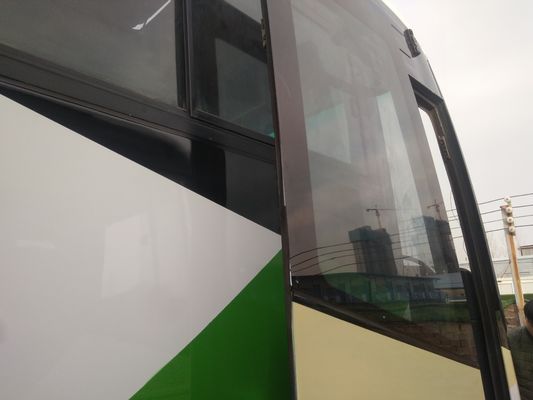 تستخدم Yutong Buses Steel Chaisher Front Engine Bus 53 مقعدًا تستخدم حافلة سياحية حافلة للكونغو