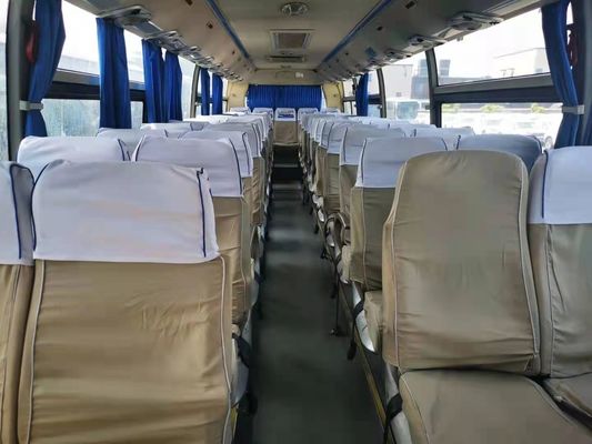 حافلة Yutong مستعملة 51 مقعدًا ZK6110 وسادة هوائية هيكل يسار التوجيه جولة حافلة منخفضة كيلومتر محرك Yuchai الخلفي