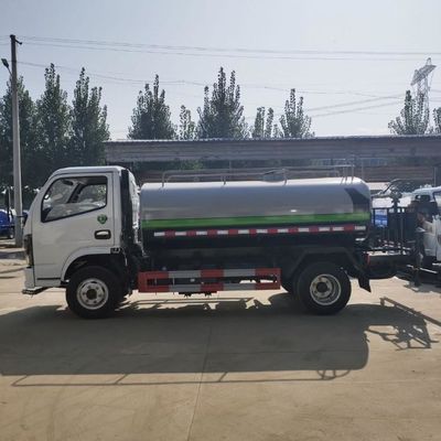 تستخدم Dongfeng 5cbm M3 Water Tanker Sprinkler Truck 5Ton المستخدمة في الرذاذ