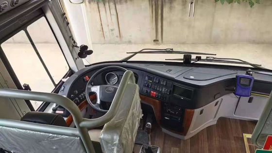 تستخدم Yutong Coach ZK6120 50 مقعدًا لعام 2020 لحافلة الركاب ذات الأبواب المزدوجة المستخدمة في الكيلومتر المنخفض