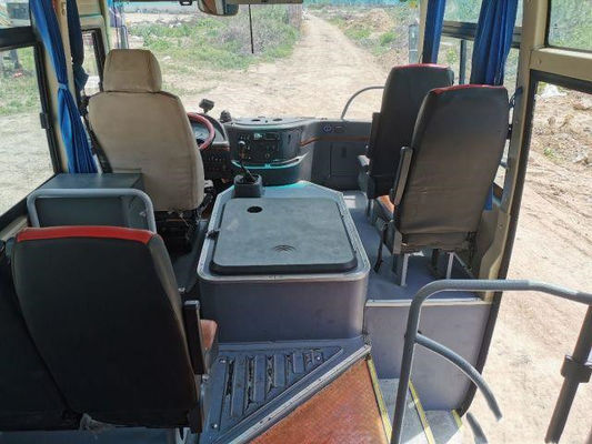 تستخدم Yutong Bus ZK6752 30 مقعدًا محرك ديزل أمامي يستخدم ميني باص Euro IV كيلومتر منخفض