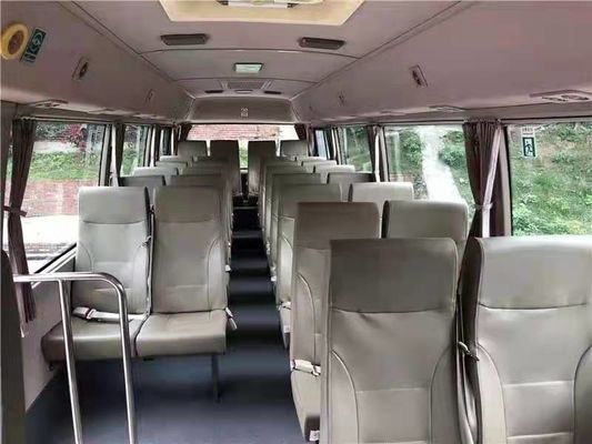 31 مقعدًا لعام 2016 تستخدم حافلة Feiyan Coaster Bus حافلة صغيرة مزودة بمحرك كهربائي لتوجيه اليد اليسرى
