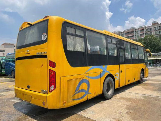 تستخدم Kinglong Bus XMQ6110 المحرك الخلفي للحافلة ذات الأبواب المزدوجة 50 مقعدًا وهيكل وسادة هوائية Euro IV
