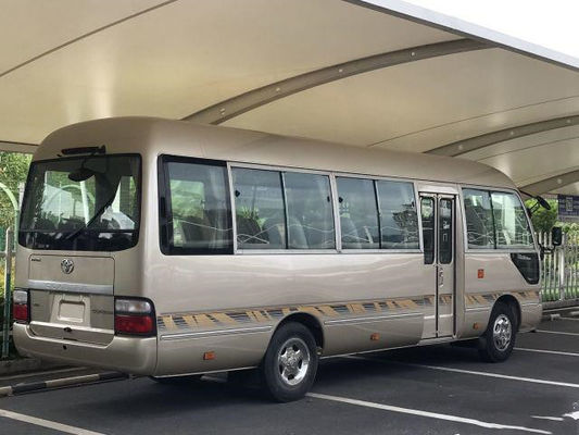 حافلة مستعملة كوستر بيضاء ذهبية للأسهم Negeria LHD Mini Bus Diesel Promition Price Toyota Coaster