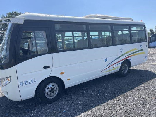 تستخدم الحافلات 53 مقاعد الباصات الباصات الصفيحة الزنبركية المعلقة 98kw Yuchai Engine ZK6720D