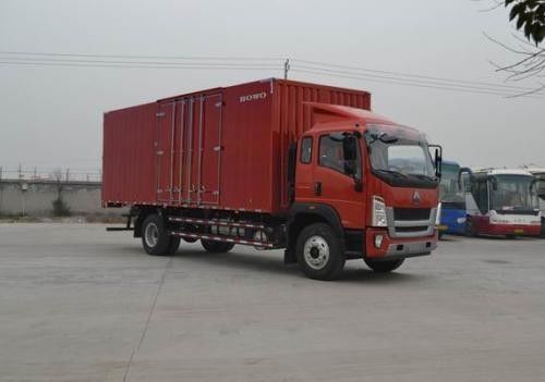 مستعمل Howo Cargo Truck 4X2 Box Van Light Duty Truck عام 2016 LHR / RHD LHR / RHD Left Righ Hand Drive