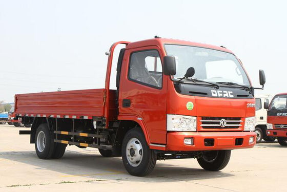 مستعملة Dongfeng 4Ton Cargo Truck 4x2 Drive Bucket Light Duty Truck LHD عام 2017