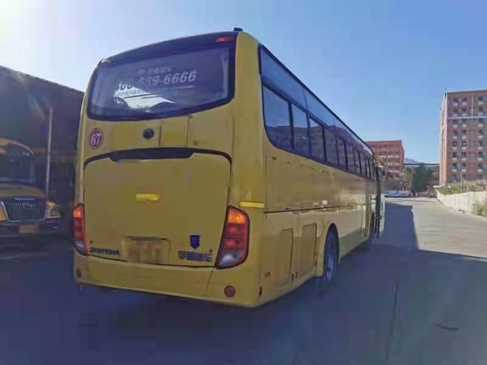 تستخدم Yutong Bus Zk6110 60 مقعدًا Yuchai Rear Engine 2 + 3 Layout LHD Tour Coach