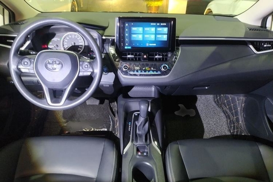 سيارة كورولا سيارة الطاقة الجديدة مستعملة كورولا 20191.2T S-CVT Pioneer 5 مقاعد لون أبيض 4 أبواب سيدان سيارة