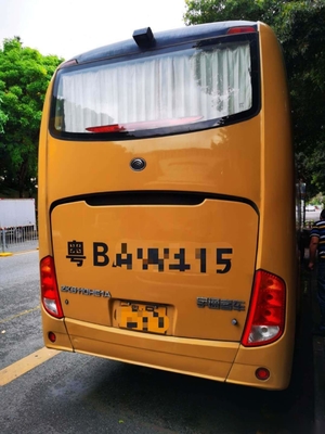 حافلة ركاب 60 مقعدًا على الجانب الأيمن تستخدم Yutong ZK6110 بابين