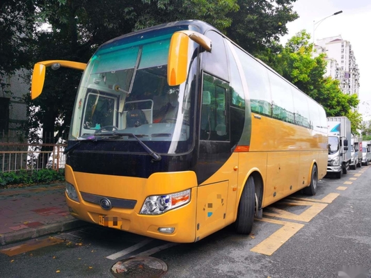 حافلة ركاب 60 مقعدًا على الجانب الأيمن تستخدم Yutong ZK6110 بابين
