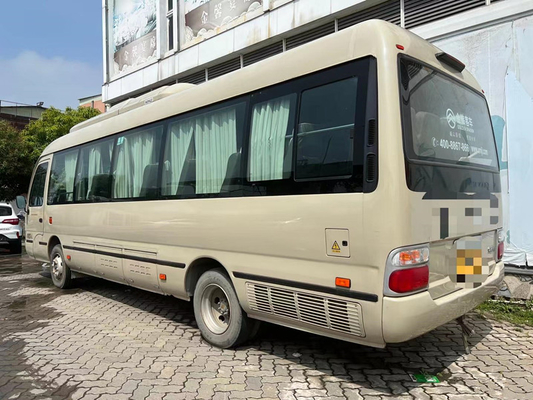 34 مقعدًا تستخدم حافلة كوستر حافلة صغيرة XML6809 مع توجيه اليد اليسرى للمحرك الكهربائي