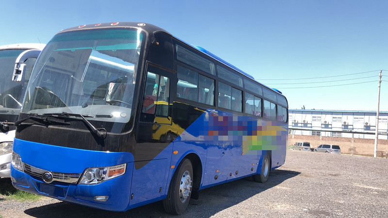 2015 سنة 47 مقعدًا تستخدم حافلة Yutong ZK6107 الباص مع مقعد جديد لتوجيه LHD