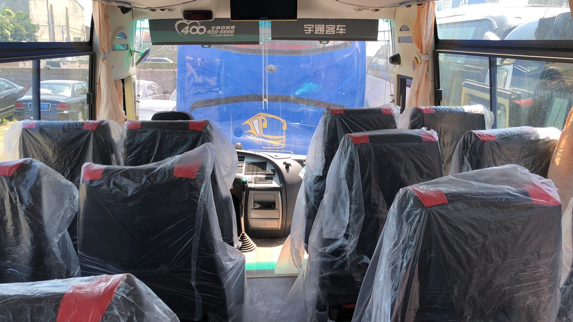 2015 سنة 47 مقعدًا تستخدم حافلة Yutong ZK6107 الباص مع مقعد جديد لتوجيه LHD