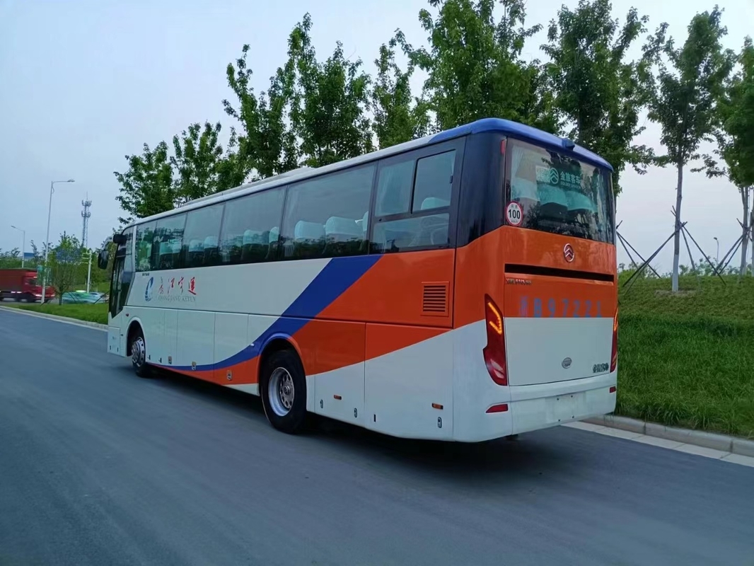 51 مقعدًا Rhd الخلفي محرك الحافلات الباصات الذهبية Golden Dragon XML6113 ببابين Euro IV