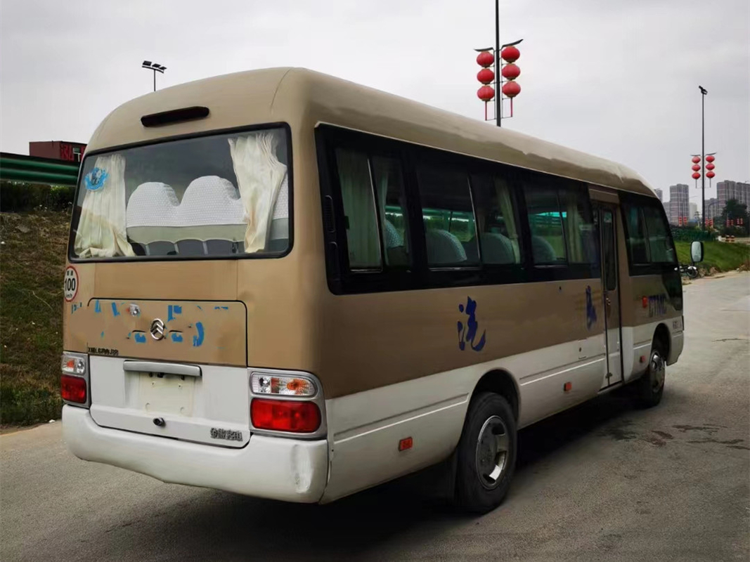 22 مقعدًا Golden Dragon تستخدم حافلة صغيرة حافلة صغيرة Yuchai 90kw 2015-2017 محرك ديزل
