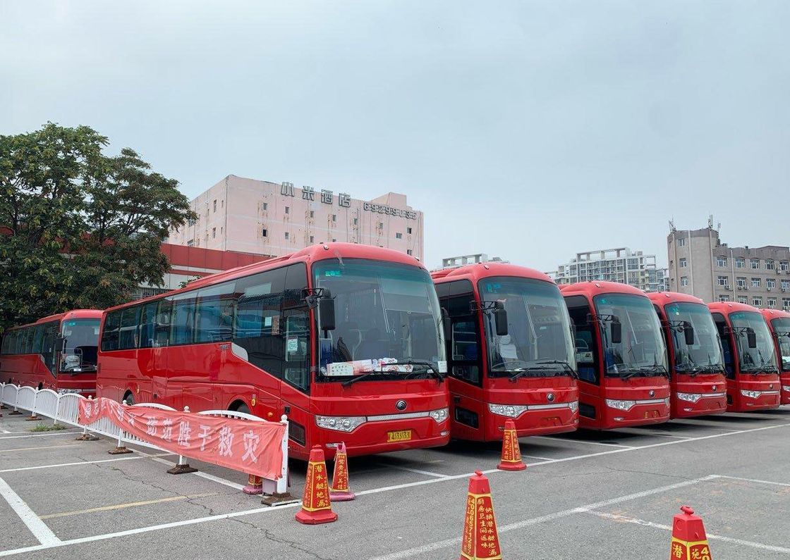 الصين العلامة التجارية المستخدمة Yutong Buses Coach ZK6122 WP10. محرك ديزل 2015-2019 2 + 2 تصميم 51 مقعدًا