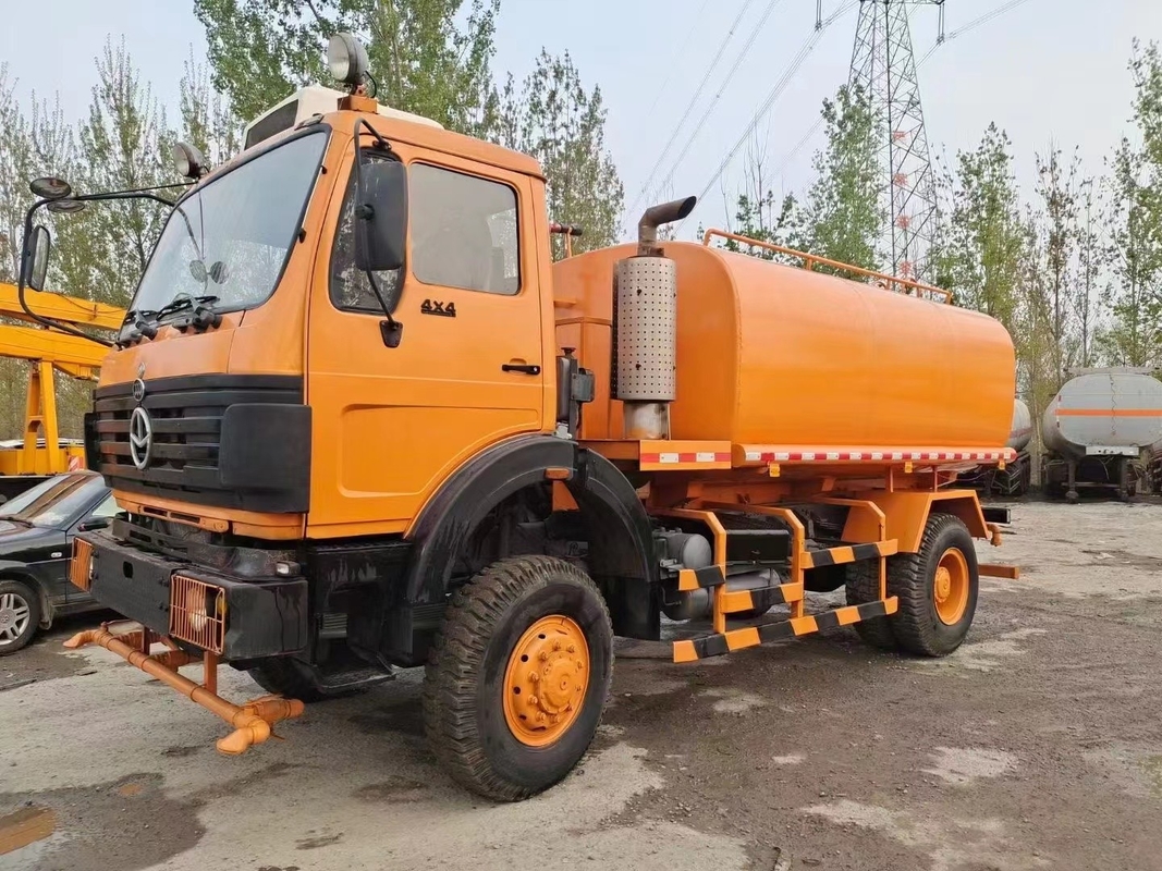 LHD 15 متر مكعب خزان المياه شاحنة الرش 290hp محرك كامل 4X4 قبالة الطريق رش المياه