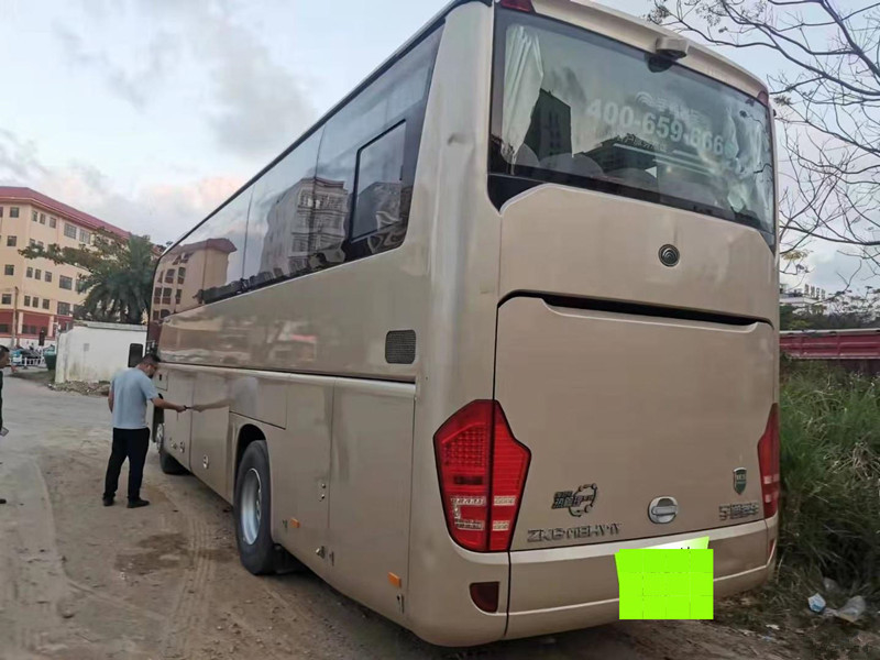 2013 سنة 47 مقعدًا Zk6118 حافلات Yutong مستعملة مع باب مزدوج لمكيف الهواء بدون حوادث