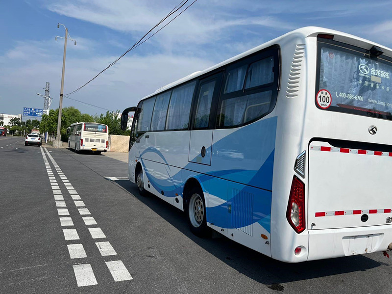 34 مقعدًا 2018 سنة مستعملة حافلة Kinglong XMQ6802 LHD التوجيه للنقل
