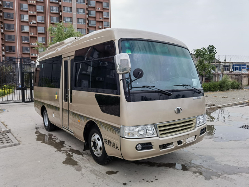2019 العام 19 مقاعد تستخدم Mudan Bus Euro 5 Emmision لاستخدام الشركة في حالة جيدة