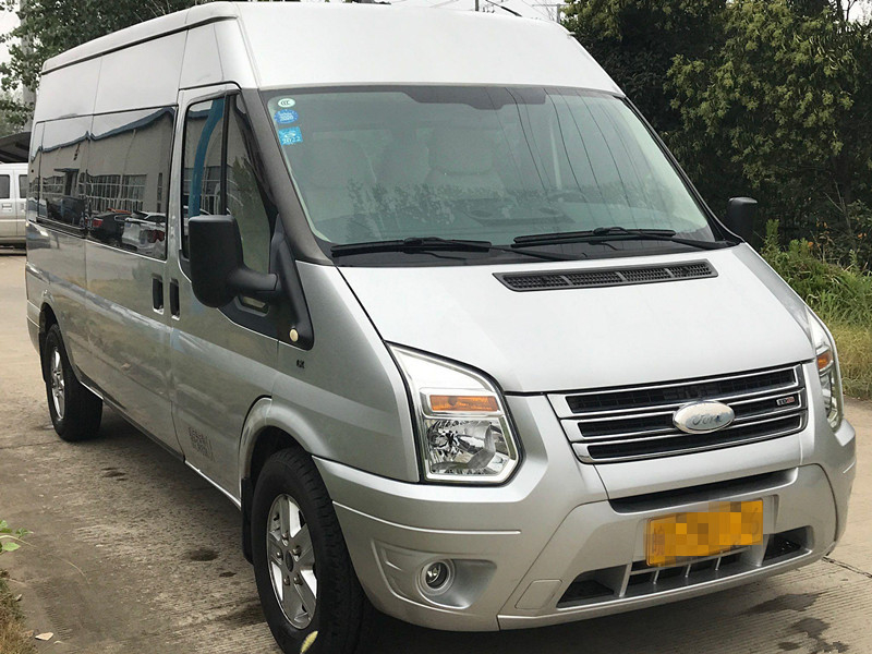 2015 سنة 15 مقعدًا تستخدم Ford Buses Mini Bus محرك ديزل مع مقعد فاخر