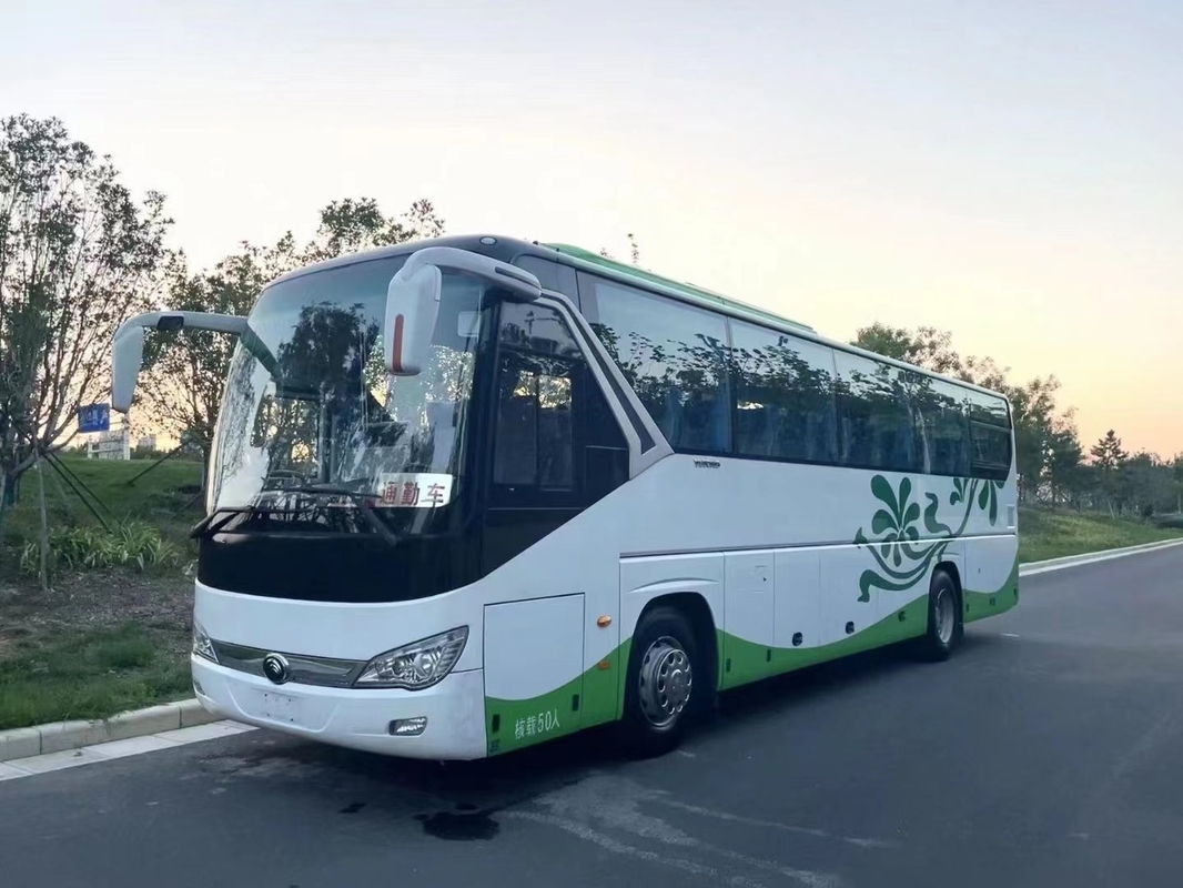 80 ٪ لوحة القيادة الجديدة للحافلة السياحية Yutong Bus Zk6119 تستخدم محرك ديزل 50 مقعدًا
