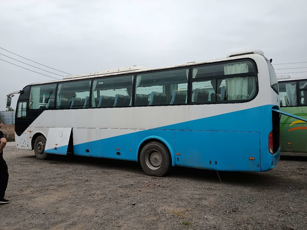 حافلة Yutong ذات التوجيه الأيمن 49-51seater حافلة Zk6110 الخلفية
