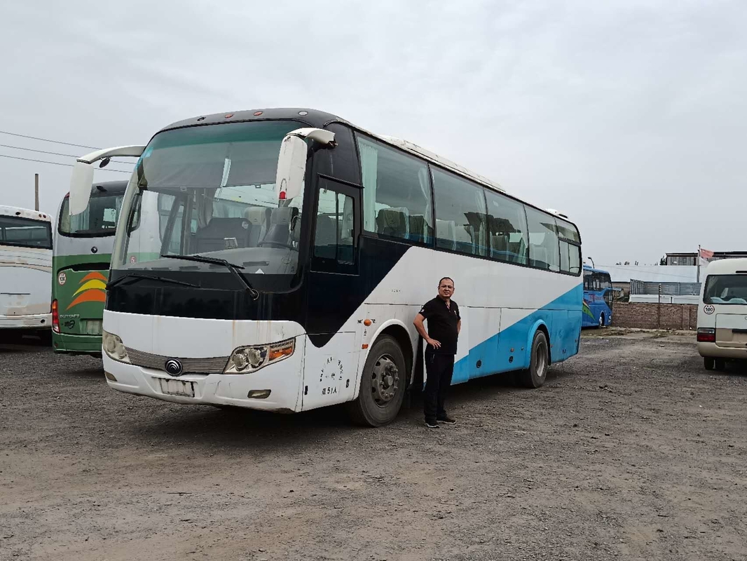 حافلة Yutong ذات التوجيه الأيمن 49-51seater حافلة Zk6110 الخلفية