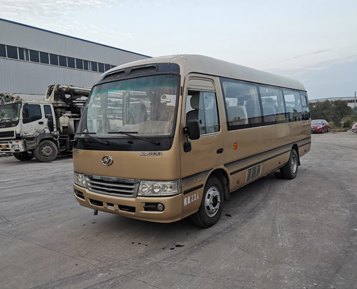 23 مقعدًا 2014 سنة مستعملة حافلة صغيرة Higer Coaster KLQ6702E4 مع توجيه اليد اليسرى للمحرك