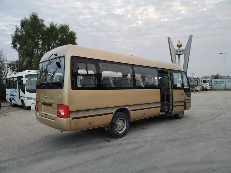 23 مقعدًا 2014 سنة مستعملة حافلة صغيرة Higer Coaster KLQ6702E4 مع توجيه اليد اليسرى للمحرك