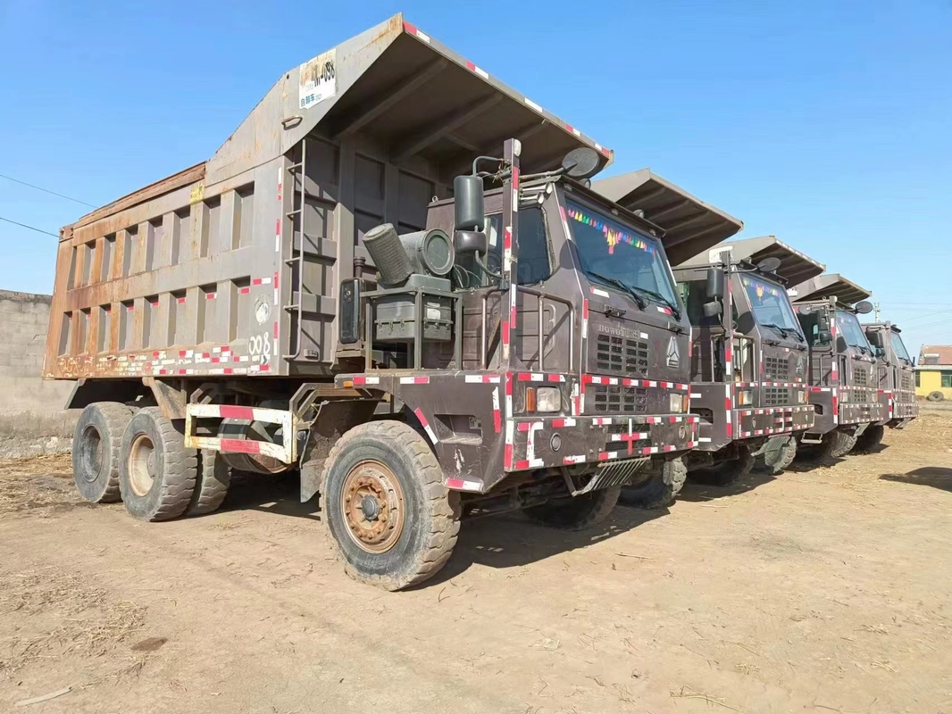 HOWO Mining Dump Truck With 80-120 Tons Hand Truck للبيع