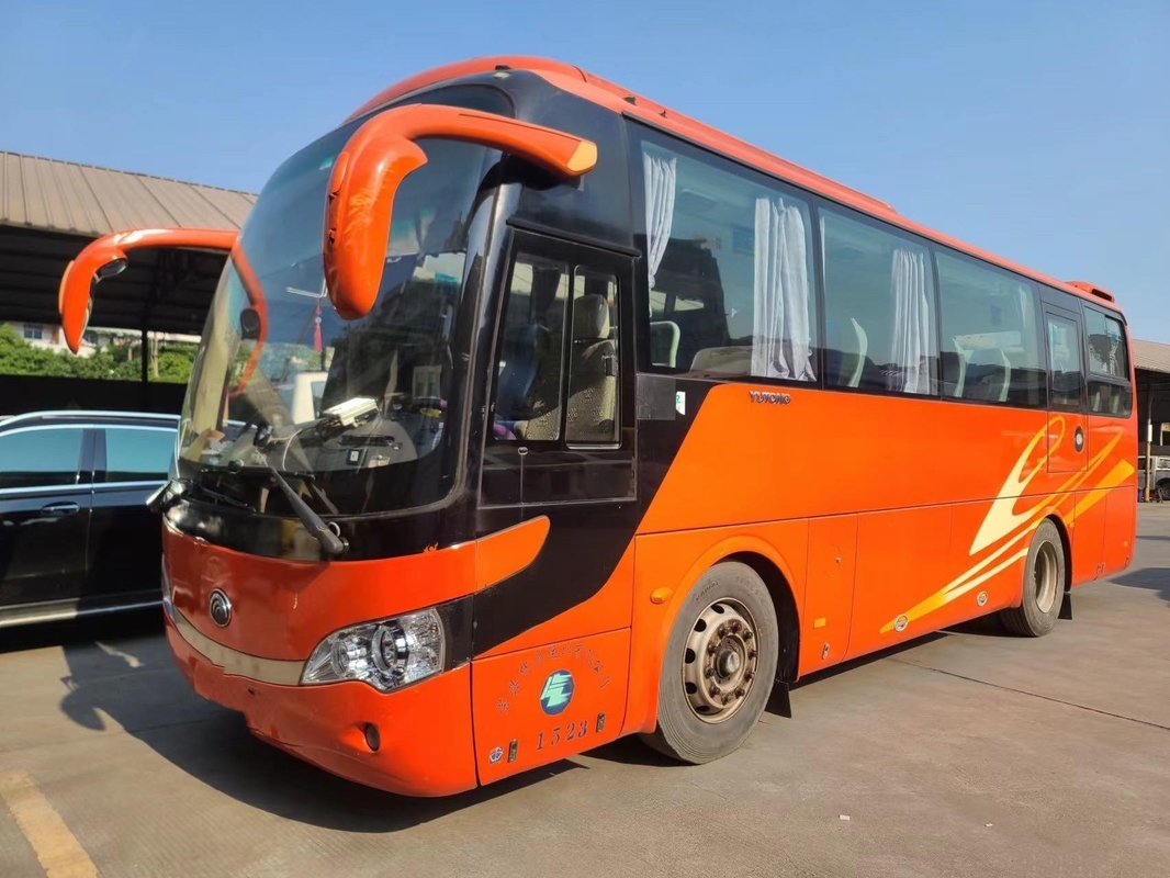 Zk6908 Yuchai Engine يستخدم Yutong Short Bus Air Bag Suspension 38 Seater Left Steering