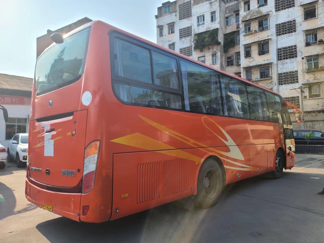 Zk6908 Yuchai Engine يستخدم Yutong Short Bus Air Bag Suspension 38 Seater Left Steering